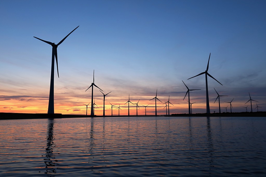 Zonsondergang zonsopkomst zonsopgang weer rijzende zon hdr avondschemering ochtendschemering horizon ochtend avond avondrood morgenrood